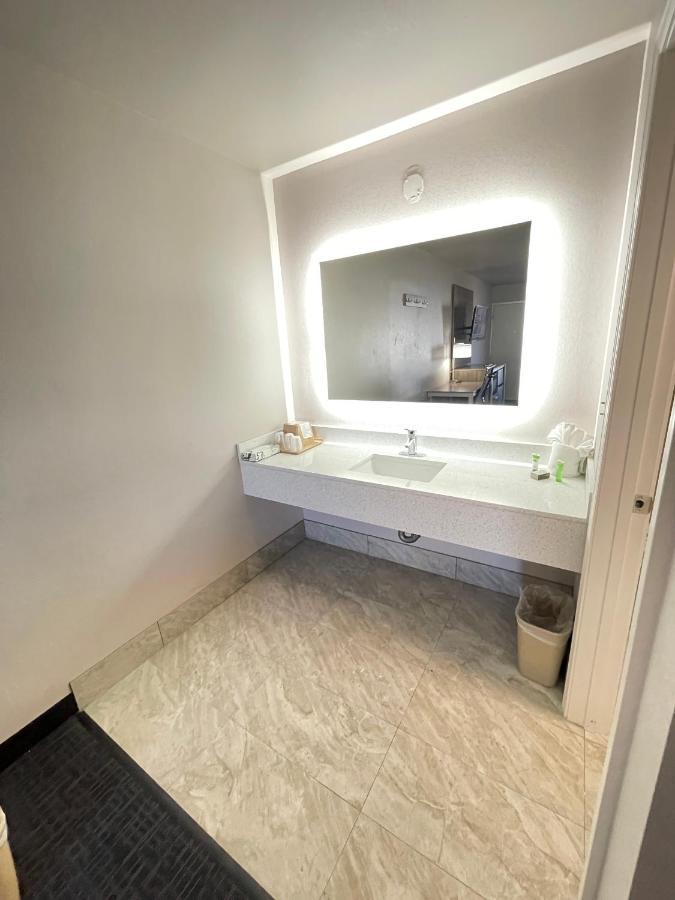ناتشيز، مسيسيبي Excellent Inn & Suites المظهر الخارجي الصورة